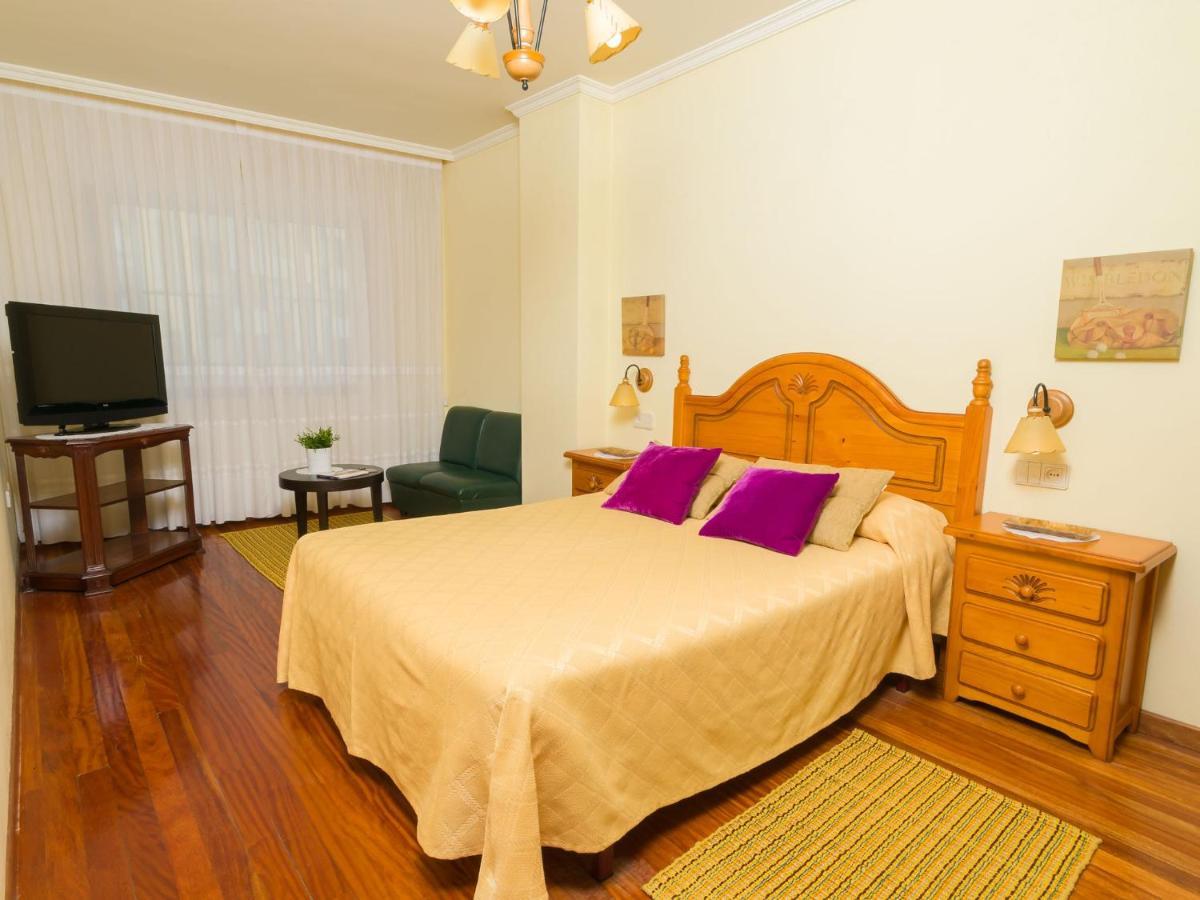 Alojamientos Garden Ribadeo Habitación foto